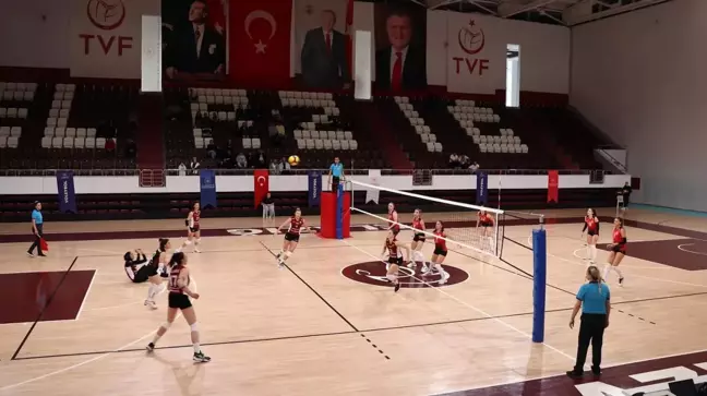 Bordospor, Tarsus Belediyesi'ni 3-0 yenerek ilk 3 puanını aldı