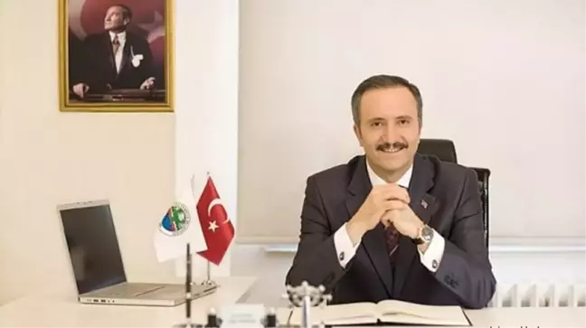 AK Parti Küçükçekmece Belediye Başkan adayı Aziz Yeniay oldu