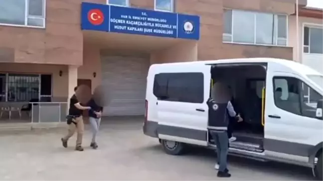 Van'da Göçmen Kaçakçılığı ve İnsan Ticareti Operasyonu: 4 Tutuklama