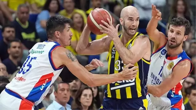 Final serisi uzadı! Anadolu Efes, deplasmanda Fenerbahçe Beko'yu 82-81 yendi