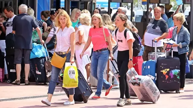 İngiltere'den Türkiye'ye seyahat edecek vatandaşlarına 