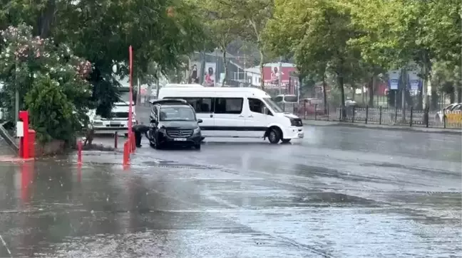 İstanbul'da Kavurucu Sıcaklara Yağmur Molası