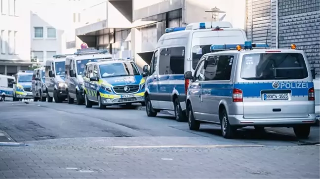 Almanya'da 3 kişiyi bıçakla katleden saldırgan tutuklandı