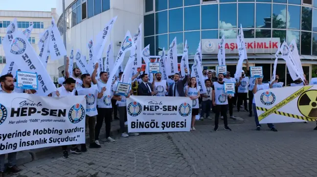 Sağlık Çalışanları Radyasyon Tehlikesine Karşı Eylem Düzenledi