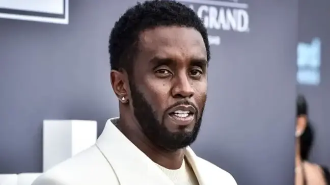 Bir kadın, 15 yaşındayken Repçi Diddy'nin, kendisine uyuşturucu verip birden fazla kişiye tecavüz ettirdiğini söyledi