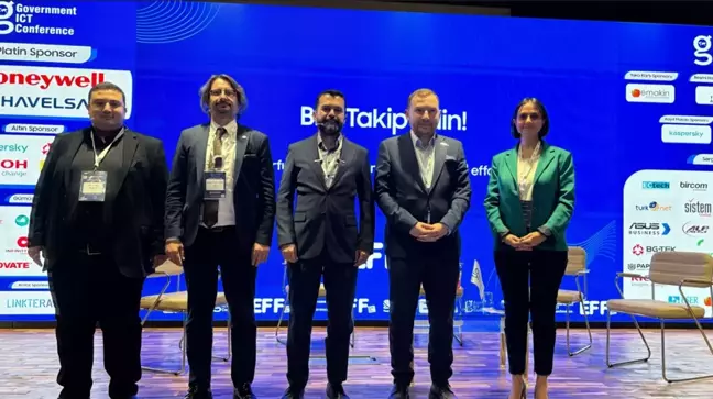 Dr. Ekrem Teymur, Kamu Bilgi ve İletişim Teknolojileri Konferansı'nda dijital dönüşümün geleceğini anlattı