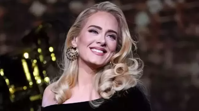 Adele'den hayranlarını üzen haber: Kulağım sağır kaldı