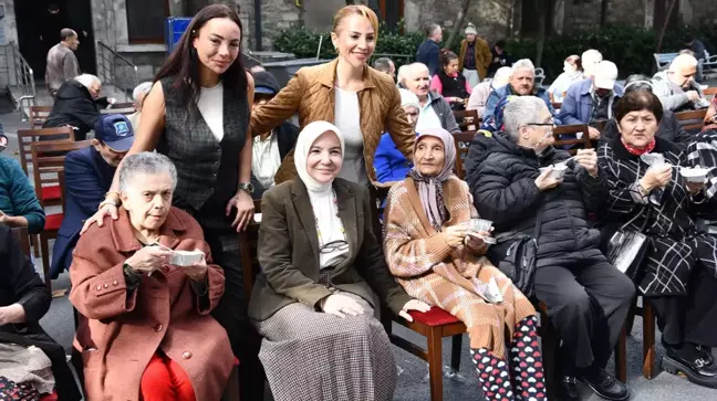 Mahizer'den tatlı sohbet ve Züleyha'dan mini konser