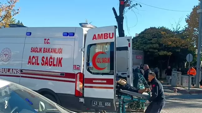 Kütahya'da Trafik Kazası: Yaya Yaralandı