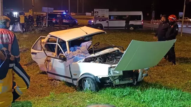 Sakarya'da Kafakafaya Çarpışma: Karı Koca Hayatını Kaybetti