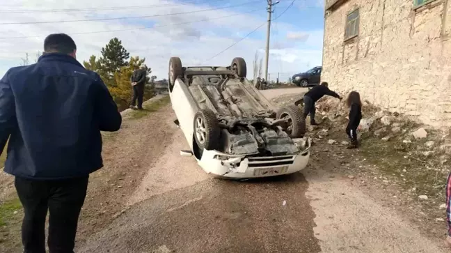 Kütahya'da Trafik Kazası: İki Yaralı