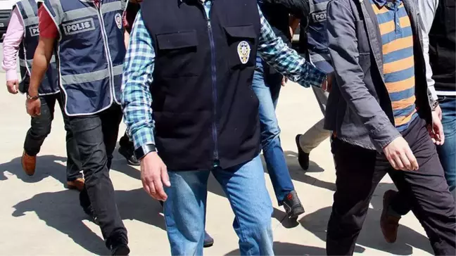 İzmir'de Fetö Operasyonuna 7 Tutuklama