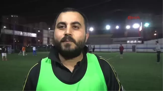 Adana - Ak Partili Gençler, Polislerle Maç Yaptı