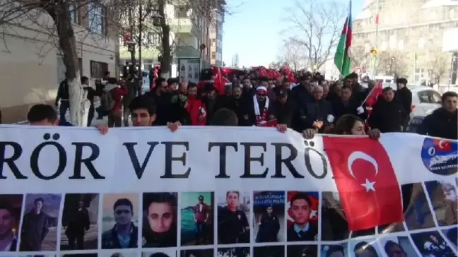 Eksi 13 Derecede Teröre Lanet Yürüyüşü