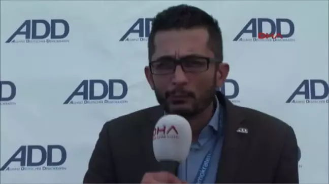 Almanya'daki Türkler, Alman Demokratlar Birliği Partisini Kurdu