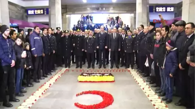 Bakü'de '20 Ocak Katliamı' Kurbanları Anıldı