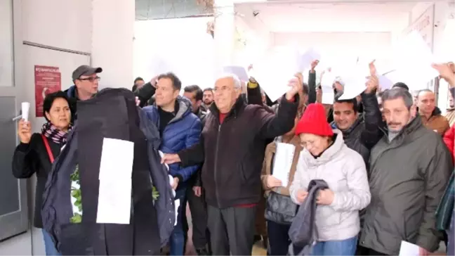 Kuşadası'nda Vatandaşlardan Elektrik Faturalarına Tepki