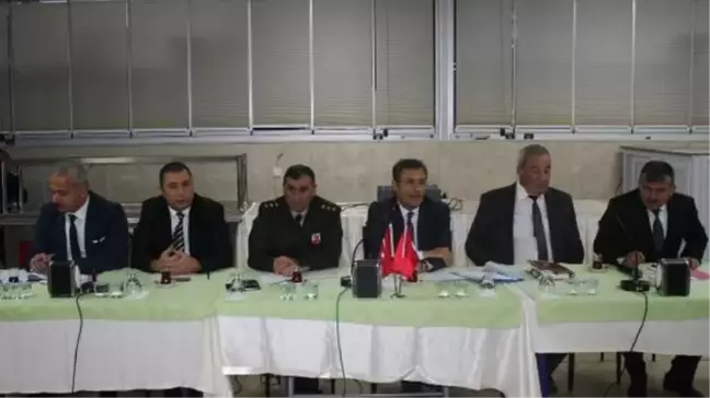 Erdemli'de Öğrenci Servis Araçları Güvenliği Toplantısı