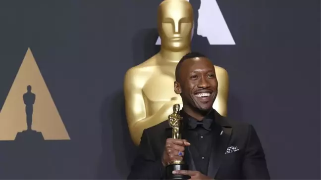 Oscar'da Bir İlk: Müslüman Oyuncu Mahershala Ali'ye Ödül