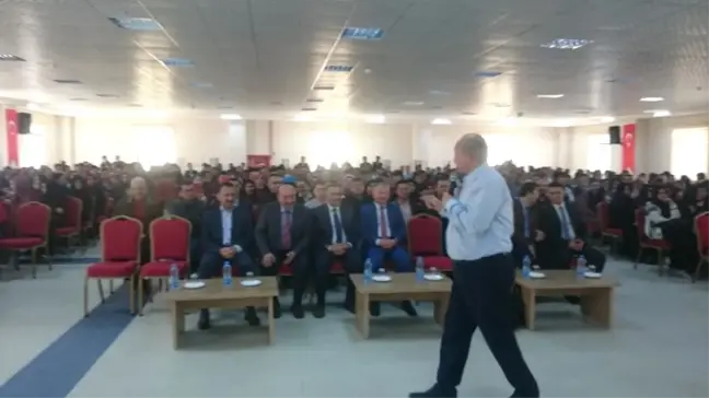Develi'de 'Hafıza Tekniği ve Sınav Kaygısı' Konferansı