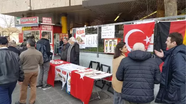 Almanya'da Referandum Oylaması İçin Kampanyalar Devam Ediyor