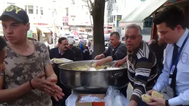 17 Yıldır Devam Eder Kandil Geleneği