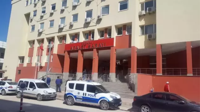 Adliyede Avukatların Para ve Cüzdanları Çalındı