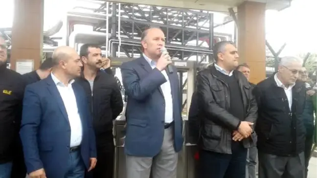 Tüpraş'ta İşçiler Eyleme Devam Etti
