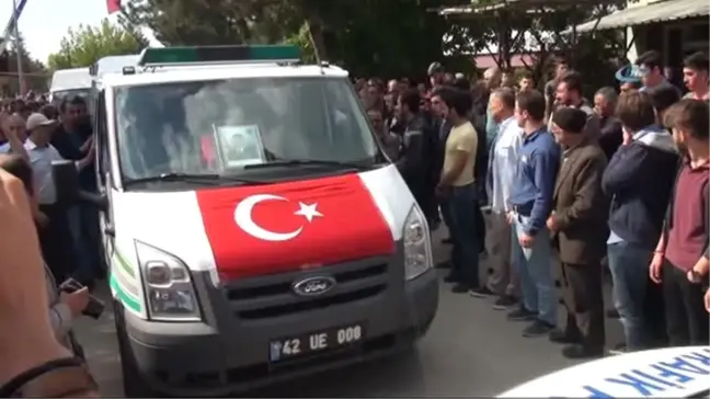 2- Şehit Uzman Çavuş Özer'i, Konya'da 10 Bin Kişi Uğurladı