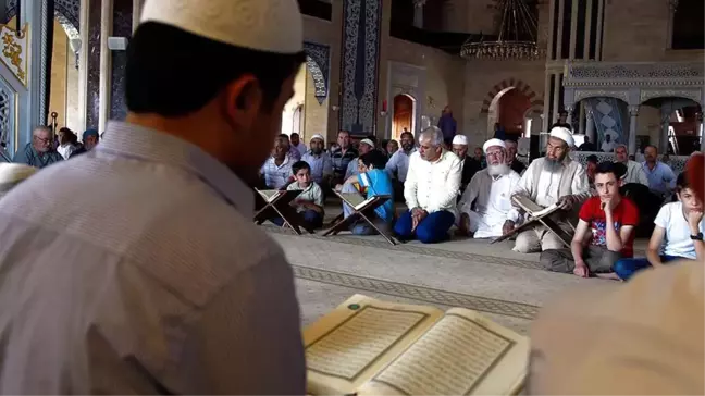 Van'da Mukabele Geleneği Yaşatılıyor