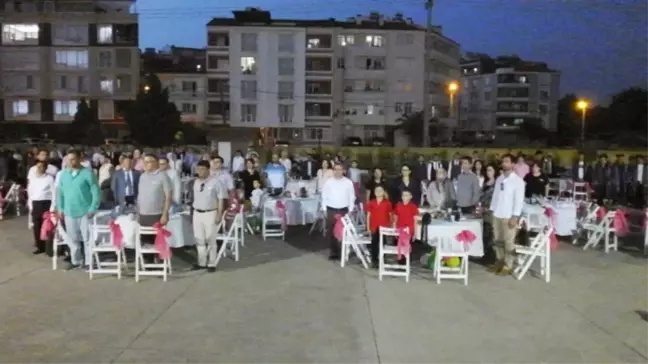 Burhaniye'de Mezuniyet Töreninde Ahilik Geleneği Yaşatıldı