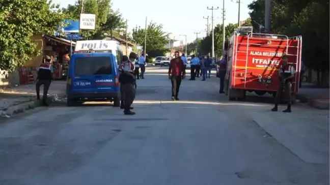 Tartıştığı 2 Kişiyi Tabancayla Vurarak Öldürdü