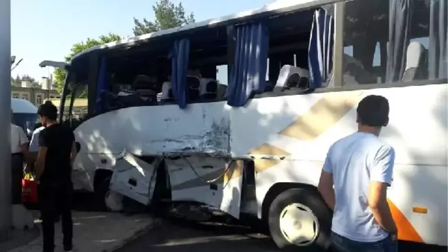 Kahramanmaraş'ta İşçi Servisleri Çarpıştı: 18 Yaralı