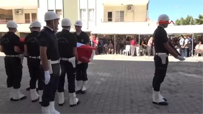 Mersin Kavgacıları Ayırırken Kalp Krizi Geçirip Şehit Olan Polis Toprağa Verildi