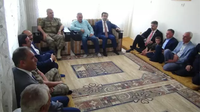 Vali Güzeloğlu'dan 15 Temmuz Şehitlerinin Ailelerine Ziyaret