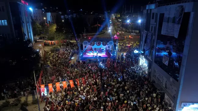 Sanatçı Yıldızdoğan Şarkılarıyla Halkımızı Coşturdu