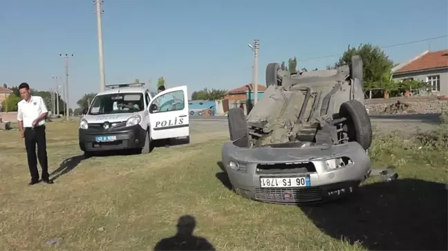 Kulu'da Otomobil Takla Attı: 2 Yaralı