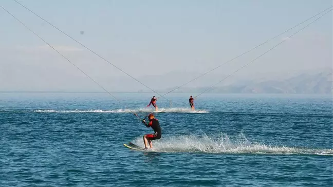 Bitlis'te Kablolu Su Kayağına İlgi Artıyor