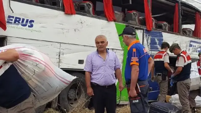 Güncelleme 2 - Amasya'da Yolcu Otobüsü Devrildi