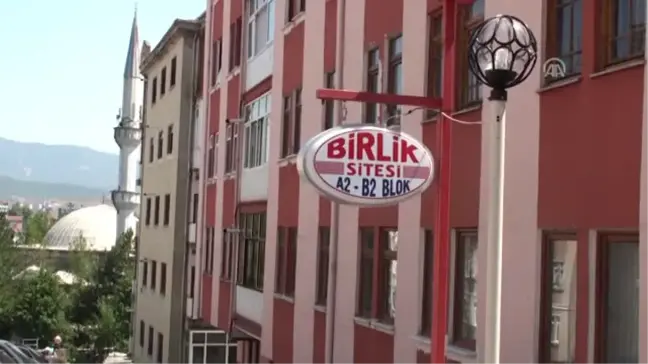 İki Kişi Ölü Bulundu