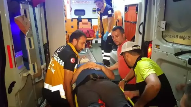 Otomobil Hatalı Solladı, Motosiklet Sürücüsü Kaza Yaptı