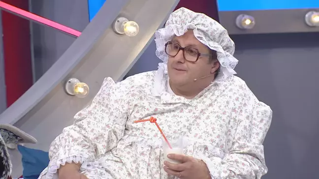 Bu Kırmızı Başlıklı Kız, 10 Numara 5 Yıldız!