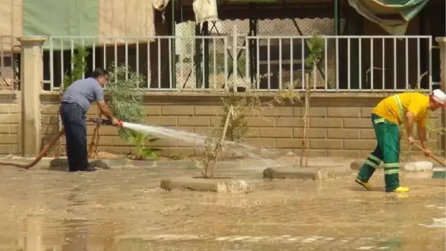 Nusaybin'de Belediye Bütün Okulların Bahçelerini Temizledi