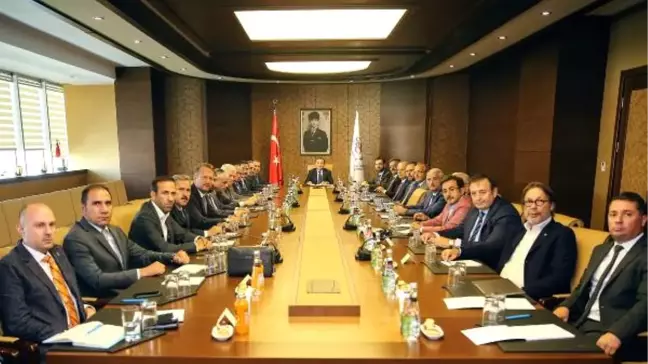 Ön Haber) Kulüpler, Maliye Bakanı ve Spor Bakanı ile Görüştü