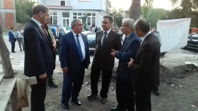 Vali Ahmet Hamdi Nayir Simav'da