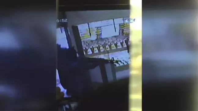 İstanbul'da Kuyumcu ile Şalvarlı Soyguncular Arasında Çatışma