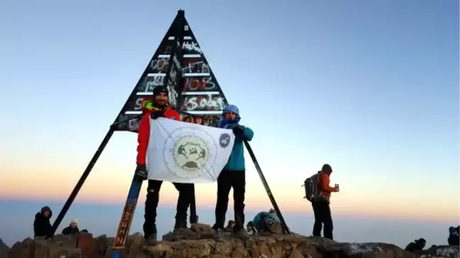 Vanlı Dağcı 4 Bin 167 Metrelik Toubkal Dağı'na Tırmandı