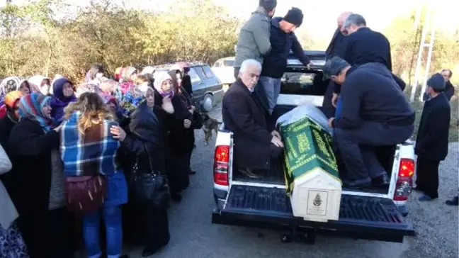 Gebze'de Öldürülen Elif, Karabük'te Toprağa Verildi