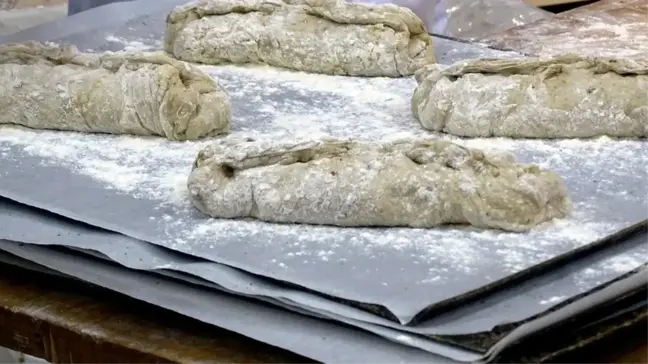 Finlandiya 'Açlıkla Mücadele İçin' Çekirgeden Ekmek Yaptı