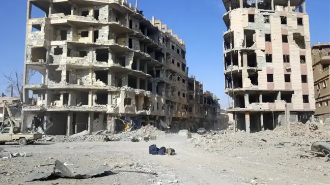 Ypg: Deyr Ez Zor'un Doğusunu ABD ile Rusya'nın Desteğiyle Işid'den Aldık